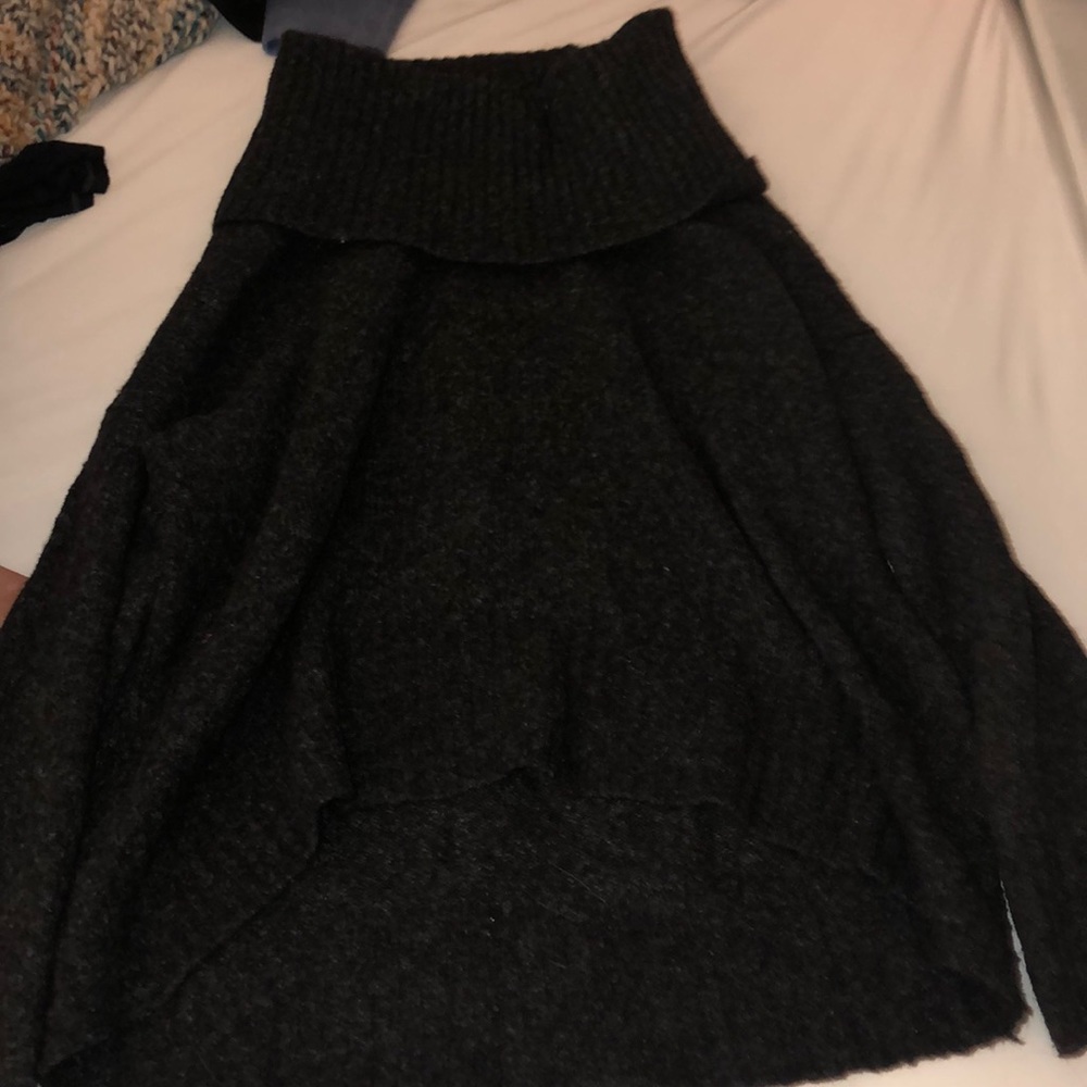 Black chunky turtle neck